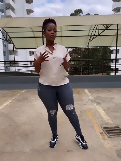 Corazon kwamboka on Instagram: "If you’re a talented content writer you need to join Writer’s Thrive. It’s a platform that aims to provide a consistent work flow and stable income guys who are passionate about writing, good at it and looking to earn an income from it. If you’re this person writer’s thrive wants you to be a part of their team! Read below for what they offer: Free Registration. Signing up is absolutely free! Just create an account, go through the onboarding process and see if you