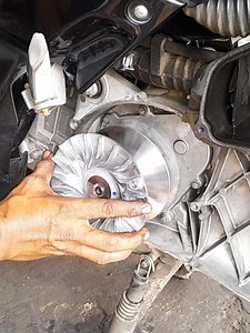 2.1K views · 27 reactions | installing racing components for CVT engines on Yamaha N-Max automatic motorbikes . . . . . . . . . . . . . . #howto #shockbreaker #engine #repair #mechanic #automotive #automatic #motorcycle #motorbike #Matic #piston #clutch #suzuki #honda #yamaha #ducati #ktm #aprilia #kawasaki #diy #cleaning #service #virals #fypシ゚ | Aeon | Facebook