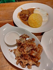 21K views · 425 reactions | Chicharong Bulaklak + Unli Java Rice sa Montalban‼️  Troopers by Chef Moms-Montalban Branch | Dayanara Alviar Vlogs | Facebook