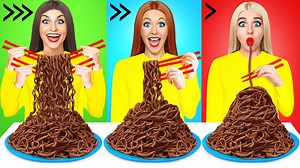 9.2K views · 170 reactions | Rápido, medio o lento? ¡A qué velocidad vas! ¿Por qué elegir? ¡Mira cómo nuestros héroes comen a diferentes velocidades en el nuevo desafío de comida Rápida, media y lenta de MultiDo Food! | Multi Do Spanish | Facebook