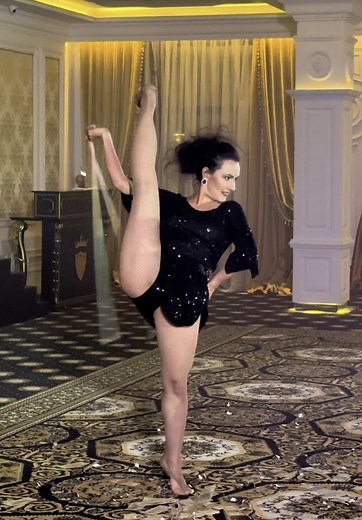 #gymnast #gymnastics #stretching #flexibility