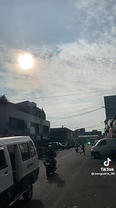 Seharian jaga toko | Vidio viral