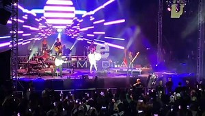 1.6K views | 朗 ¡One, Two, Three, Go! Belanova enciende el CUM en #Hermosillo  Luego de 6 años de ausencia, la banda formada en Guadalajara, Jalisco, regresa a la capital de Sonora con su gira Vida en Rosa, poniendo a cantar y bailar a los asistentes en el Centro de Usos Múltiples con éxitos como 'Me Pregunto'. 'One, Two, Three, Go!' y hasta un cover de 'Como la flor' de Selena.  | Juan Olivas | Expreso | Facebook