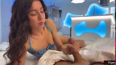 Babe Katty West Make me Happy in the Morning with her Handjob - Huge Cumshot