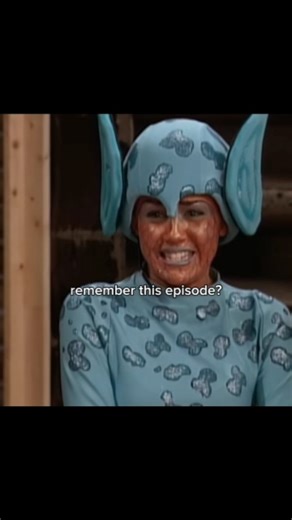 Kera Teen Cyrus on Instagram: "Alien pretender 🤣 #miley #mileyraycyrus #mileyupdates #updates #smiler #mileyraycyrus #mileycyrusedit #mileycyrusedits #mileyformmva #mileycyrusandherdeadpetz #miley_cyrus #mileyraycyrus✨ #mileycirus #mileyworld #mileybeautiful #mileycyrusbangerz #mileycyrusnews #mileycyruscover #mileycyurs #mileymonday #beauty #instagram #fyp #somethingbeautiful #easylover #reborn #everygirlyouveeverloved #hannahmontana"