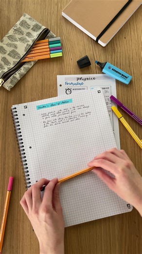 ✏️ It starts with notes... and ends in inspiration. With STABILO point 88, what begins in class can turn into pure creativity. 🎨💭 And you? What would you let flow between the lines? #STABILO #point88 #creativeNotes #stylishStudy #draw #class #notes #inspiration #creativity | STABILO