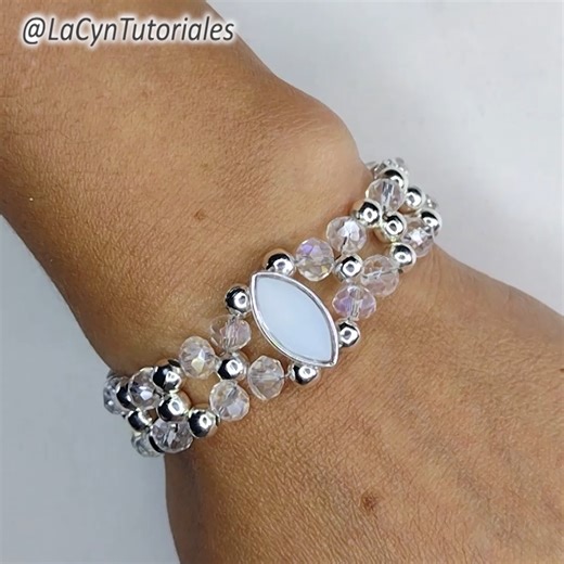 46K views · 791 reactions | Pulsera de abalorio al centro | La Cyn | Facebook