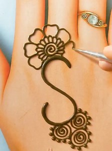 Easy Arabic Mehndi Designs: Unique Mehndi Trick
