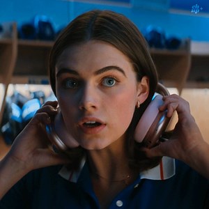 Hey, guys! Since not everyone has realized it, we’d like to clarify that Ella Bright is an adult woman who was rightfully cast for her role based on her own merit.It’s important to respect her decisions + career choices, even if they don’t align with your expectations.At the end of the day, negative comments don’t change the facts: Ella is happy, growing, and being recognized for her talent, exactly as she deserves. Everyone is also encouraged not to engage with or respond to this kind of conten