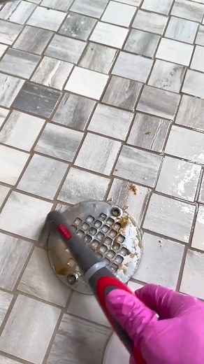 1.7M views · 10K reactions | ASMR Shower deep clean.. 識 (: @kami.larae) #reelsinstagram #cleaning #cleaningmotivation | Cleaning Motivation | Facebook