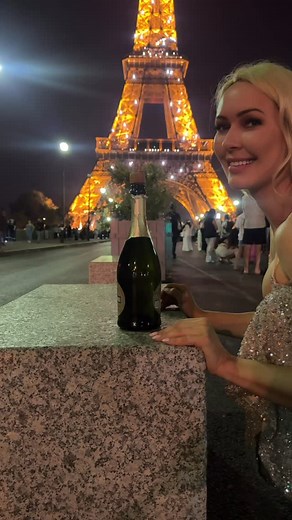 83K views · 4.1K reactions | Paris is magical  | Anna Delos | Facebook