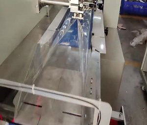 22 reactions | Genyond Machinery Pillow type packaging machine for Multiple types of bread Contact us, WhatsApp: +86 18116095133(Jason), Web: www.hipackmachine.com | Genyond Packing Machine | Facebook