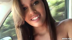 Kiarra Wolfe Sucks Her Bf's Cock Before Taking A Ride On It