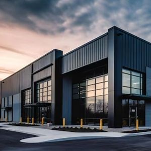 [Hot Item] Prefab Steel Commercial Building Metal Office Building with Attractive Appearance