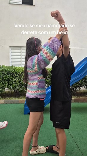 Reação do Meu Namorado ao Beijo: Trend de Casal
