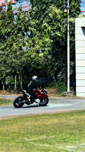 Domaino_V3 on Instagram: "Ride with Style ⚡️ #explore #igreels #reel #modifiedr15v3 #bike"