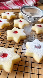 62K views · 405 reactions | 4 Ingredients CHRISTMAS SHORTBREAD...