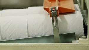 Toilet Paper Roll Packaging Machine Toilet: стоковое видео (без лицензионных платежей), 32425093 | Shutterstock