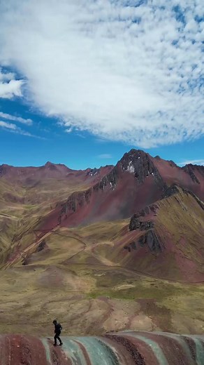 Montaña de Colores Pallay Poncho🌈 ~ Video 📷 @clay.achahui #rainbowmountain #montanacolors #Vinicunca #mountainlovers #Cuzco #cuscoperu | Cusco Destinos