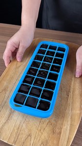 1.1M views · 10K reactions | Iced creamy coffee with coffee cubes, milk, and chocolate powder | Grandma's Recipes | Facebook