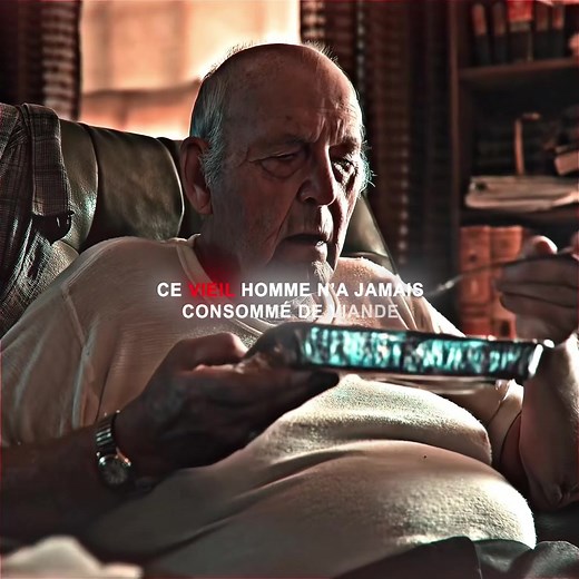 Découverte mystérieuse dans l'entrepôt du vieil homme