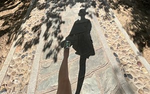 灰色油亮丝袜穿搭！