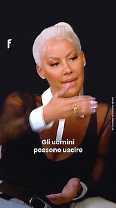 44K views · 488 reactions | Amber Rose, modella e attrice statunitense, ha ricevuto delle domande sessiste durante un'intervista con Jesse Lee Peterson, conduttore radiofonico conservatore e pastore cristiano: lei ha risposto rifiutando le etichette dispregiative che le donne ricevono quando vivono la loro vita sessuale liberamente | Freeda | Facebook