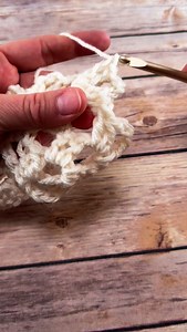 1K views · 43 reactions | ✨ I think this may just be a perfect fall scarf—lacy, easy, and beautiful! Link to free pattern and video in my bio! | Fiber Flux | Facebook