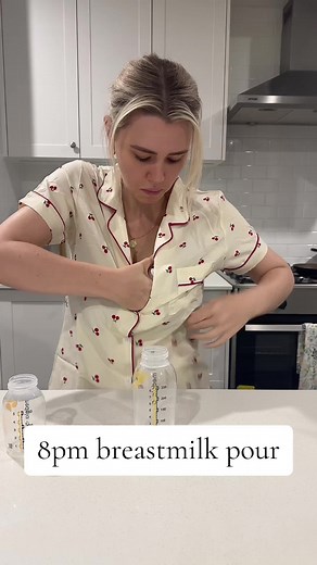 My first pump of the night milk pour 🍼 #breastmilkpouring #breastmilk #breastmilkstorage #pouringmilk #firsttimemom #firsttimemum #youngmumsoftiktok #fyp #fyp? #foryoupagee #viral #viralvideotiktok #mumsoftiktokaustralia #breastpump #breastpumps #oversupplier #oversupplymom #aussiemum #asutralian #aussiethings