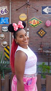 Dis-knees at Disneyland was MADATORY 🎸 @ddlovato || #disknees #disney #disneyland #camprock | Jasmine Txo