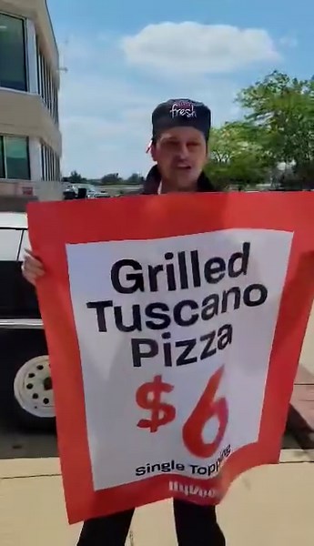 🍕We have grilled Tuscano Pizzas, hot off the grill tonight from 4-6pm for only $6! We also have Take n Bake pizzas $7.99 ea. all weekend long! Only at your Edgewood Road Hy-Vee! | Hy-Vee