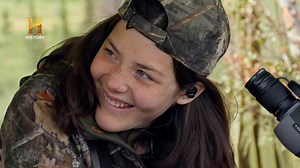 528K views · 10K reactions | Cada año, Ellie pasa su cumpleaños en el bosque que es justo en la temporada de caza. | HISTORY | Facebook