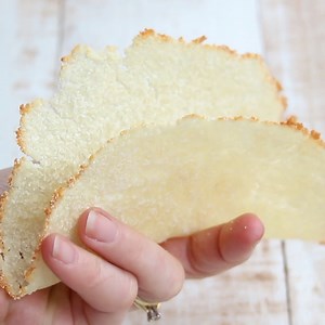 Recipe below ⬇️⬇️⬇️ Crunch alert! Try these easy Keto taco shells on your next taco night. | Sugar Free Londoner - Low Carb Recipes