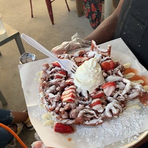Funnel cakes are here and ready .. waiting on you | The Turkey Leg Hut