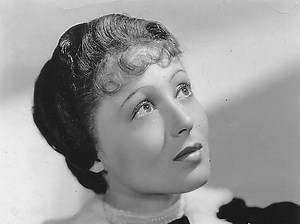 Luise Rainer: 1910-2014