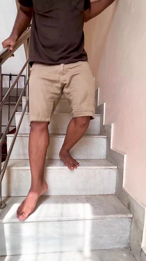 6.4K views · 864 reactions | Warloop moderator donates foods to people 輸❤️ #warloop | Warloop | Facebook