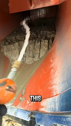 33K views · 68 reactions | This worker didn’t shovel a thing. He just sprayed water then watched the thick, stubborn mud slide out like magic #constructioninnovation #smartworktech #fblifestyle | Yalla Studio TV | Facebook