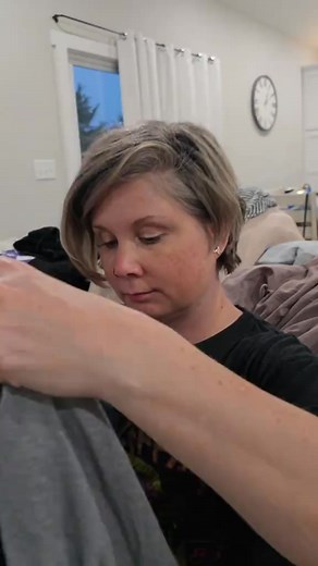 I recently diagnosed myself.. #shayneandmichelle #allergy #couplecomedy #couplestiktok #couplegoals | Betty Brown