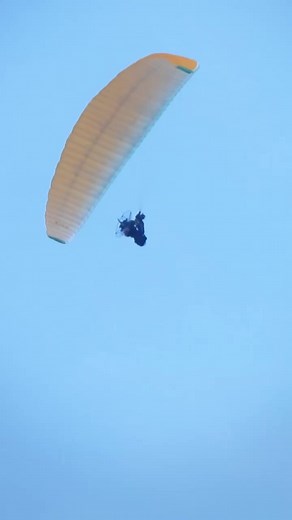 Epic Skydiving Jump filmed with Unbelievable Zoom Lens #SkydivingAdventure #ExtremeSports #ZoomLensMagic #ThrillingAerialViews #HighZoomExperience #AdrenalineRush #SkydiverZoomedIn #IncredibleCameraLens #AweInspiringFootage #UnforgettableSkydiving | AdrenalineWings