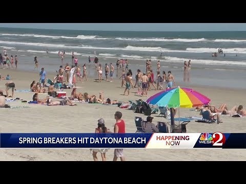 Spring breakers descend on Daytona Beach