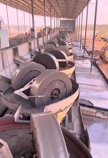 Gold Mining: Equipment & Extraction Techniques