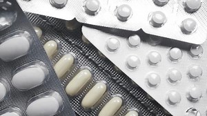 Medicines Displayed On Surface Various Packaging: vídeo stock (100% livre de direitos) 3819442813 | Shutterstock