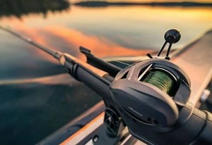 When chasing the fish of a thousand casts you want a reel that is tough. The Okuma Komodo SS was built for big, mean fish. With up to 30lbs of drag and stainless steel gearing and drive system, you won’t find a tougher reel on the market. | Okuma Fishing USA