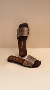 Python leather sandals reflect the mastery of craftsmanship. Designed for a woman who values ​​exclusivity and authenticity, they combine the lightness of summer with the elegance of an exceptional material. A luxury basic for this season. #cuadra #style #foryou #cuadralifestyle #sandal | Cuadra