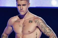 justin bieber naked nude vacation biebs dear fully oh while now hawaii theo wargo getty