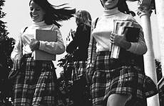 schoolgirls uniform studentesse seventies minigonna stockings americane sixties grunge fuckyeah60sfashion kilts miniskirts navigazione articoli