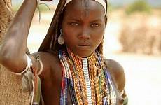 africanas tribes africana tribe mulheres tribos tribo beleza diversidade negra etnias exóticas modelos afrikanische pele belezas schönheiten maquiagem dandara femininos