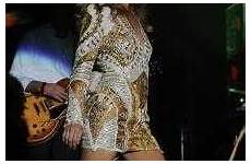 upskirt celine dion legs jamaica moment beautiful singer hot concert celebrity