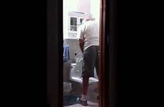 toilet men old peeing pee grandpa piss gay public sex people seeing porno him likes seat