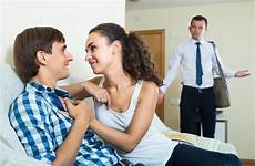 cheating spouse cheats unfaithful cheaters infidelity relationships elmens marital victoriamilan useful picking divorce